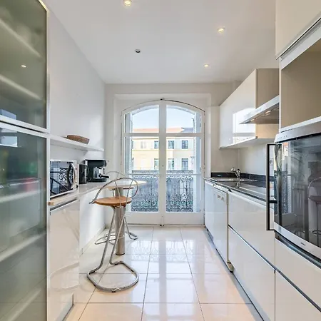 Apartment Nadia By Terry's Homes Cannes